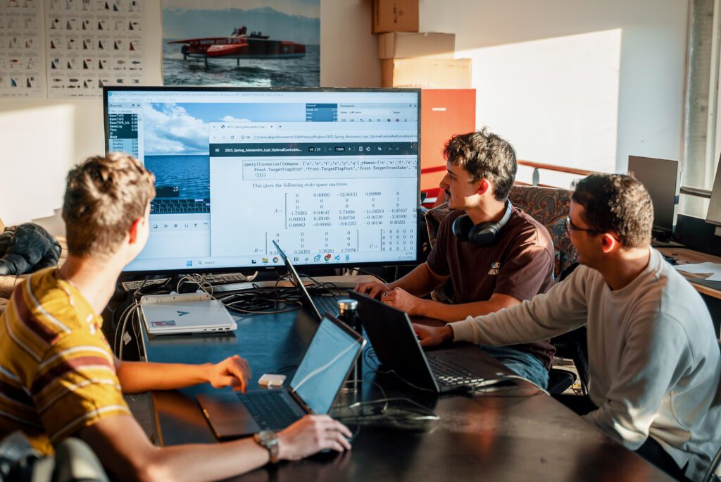 gomboc-swiss-solar-boat-controllers-dev